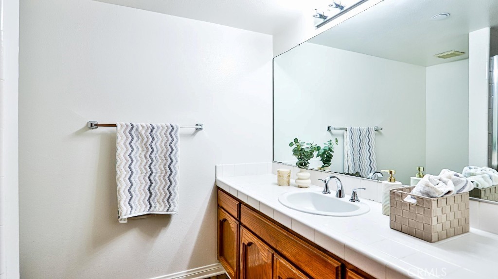 MLS #OC25260313 image #35