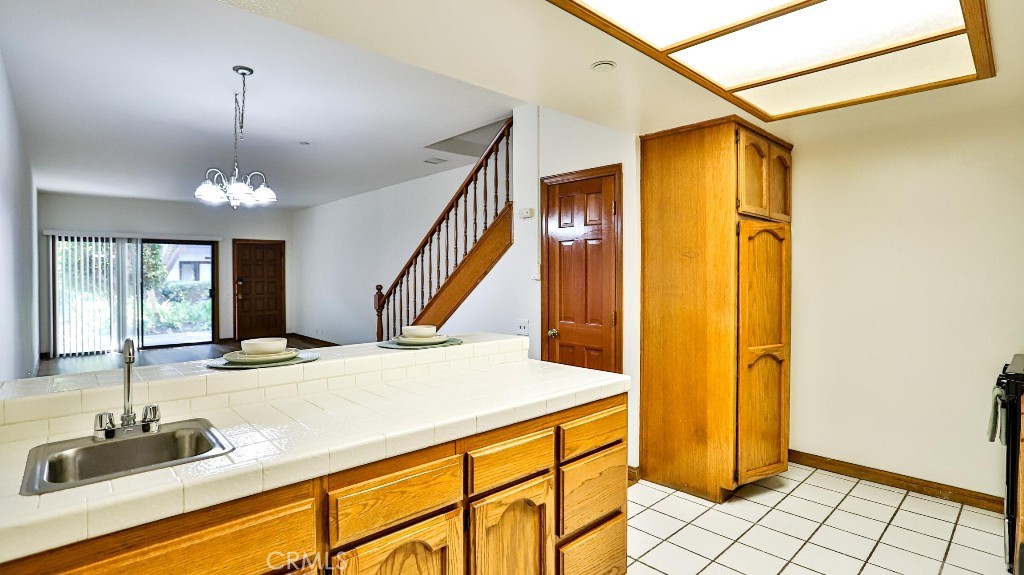 MLS #OC25260313 image #6