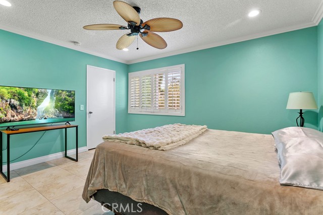 MLS #OC25260324 image #15