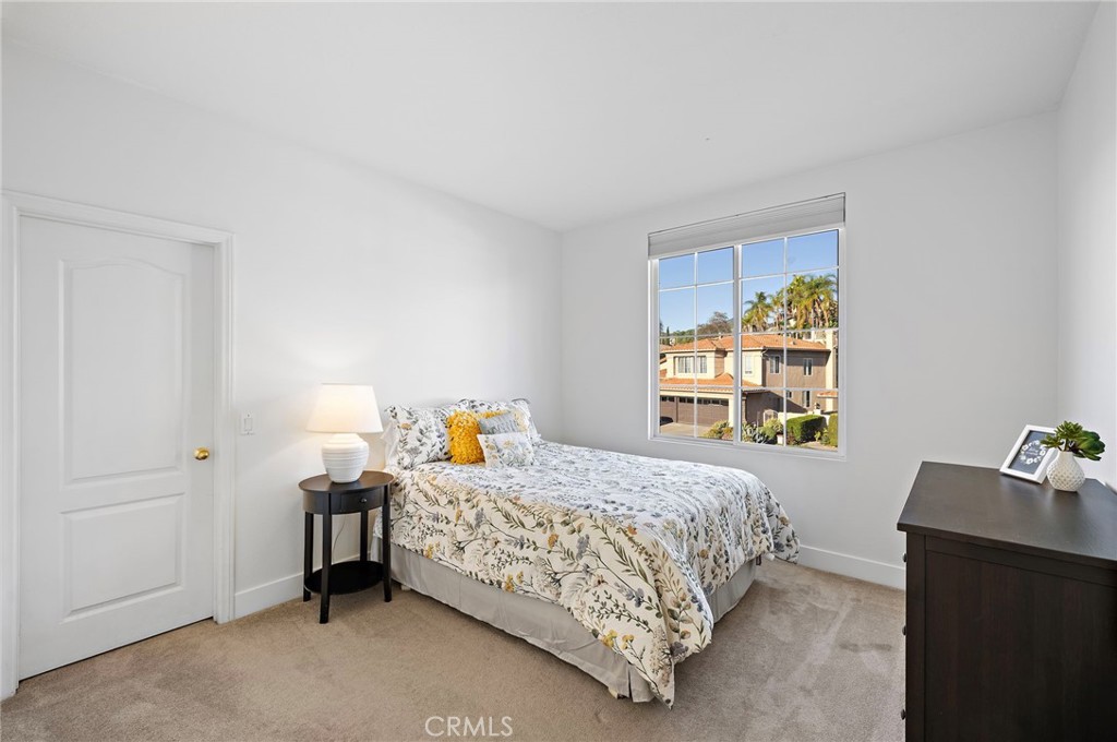 MLS #OC25260326 image #11