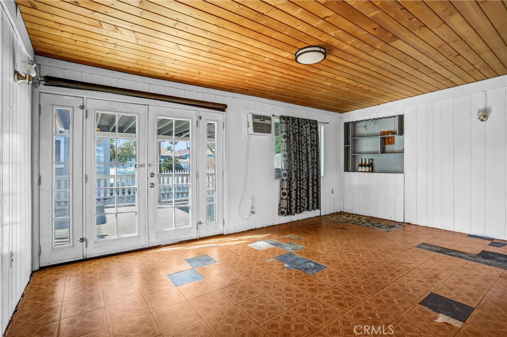 MLS #OC25260333 image #24