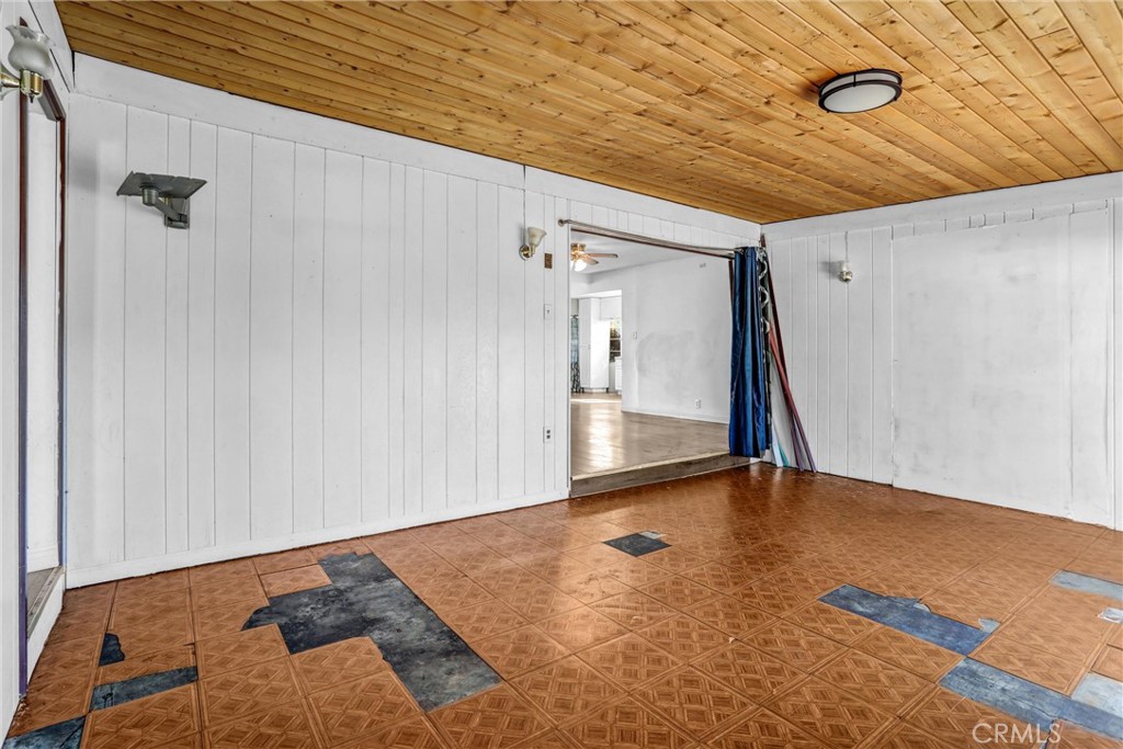 MLS #OC25260333 image #25