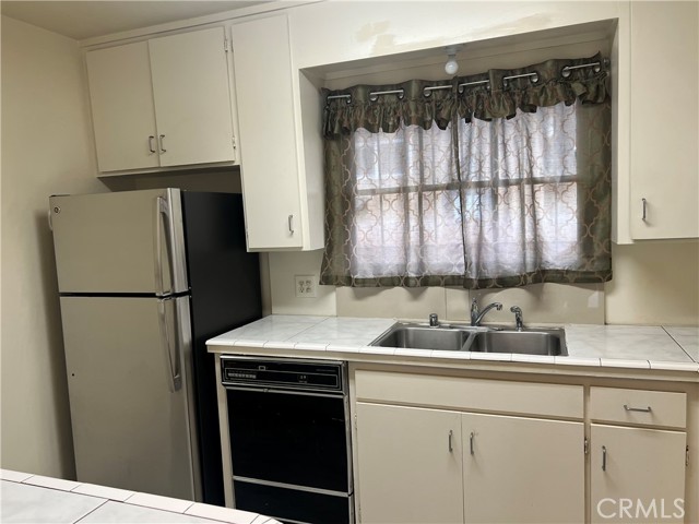 MLS #OC25260385 image #12