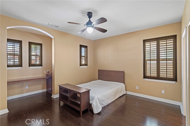 MLS #OC25260389 image #19