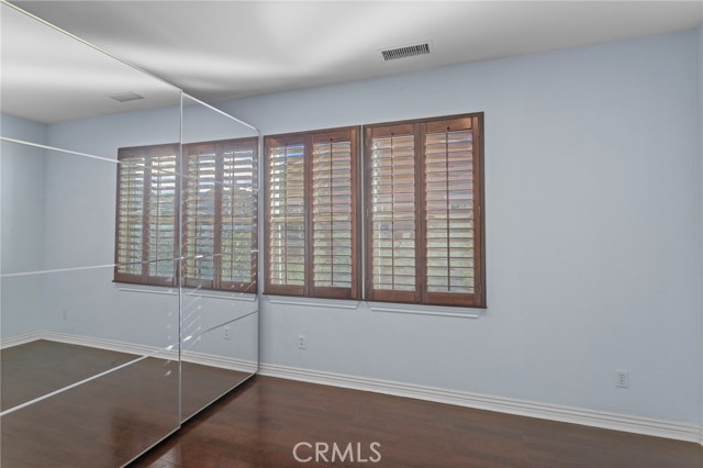 MLS #OC25260389 image #23