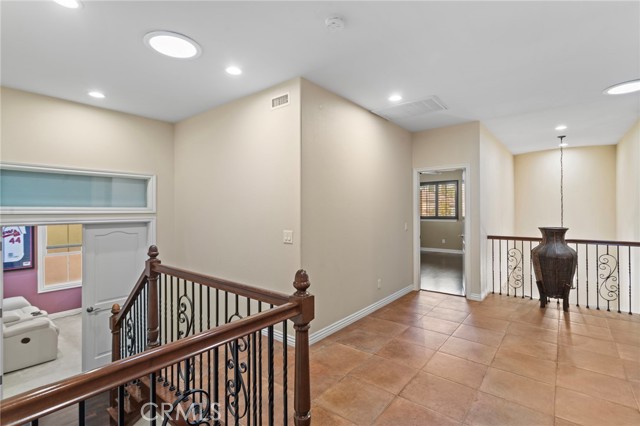 MLS #OC25260389 image #28