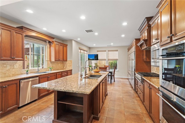 MLS #OC25260389 image #7