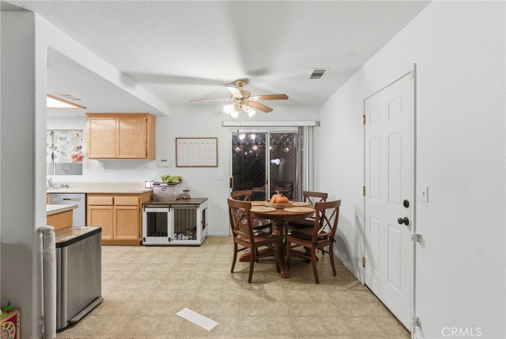 MLS #OC25260399 image #8