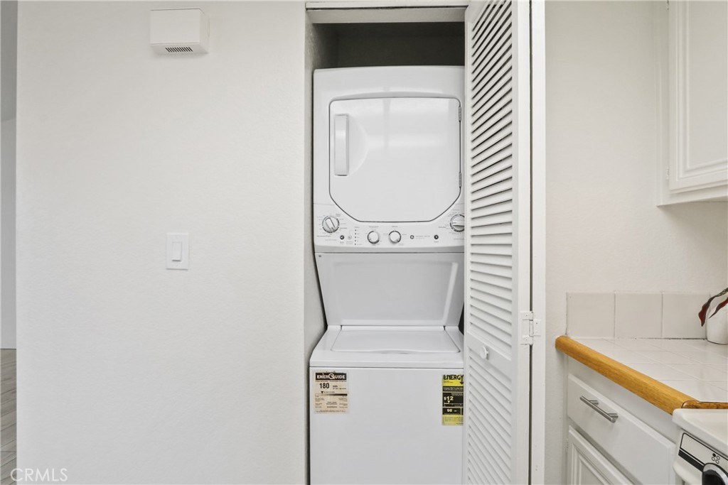 MLS #OC25260426 image #12