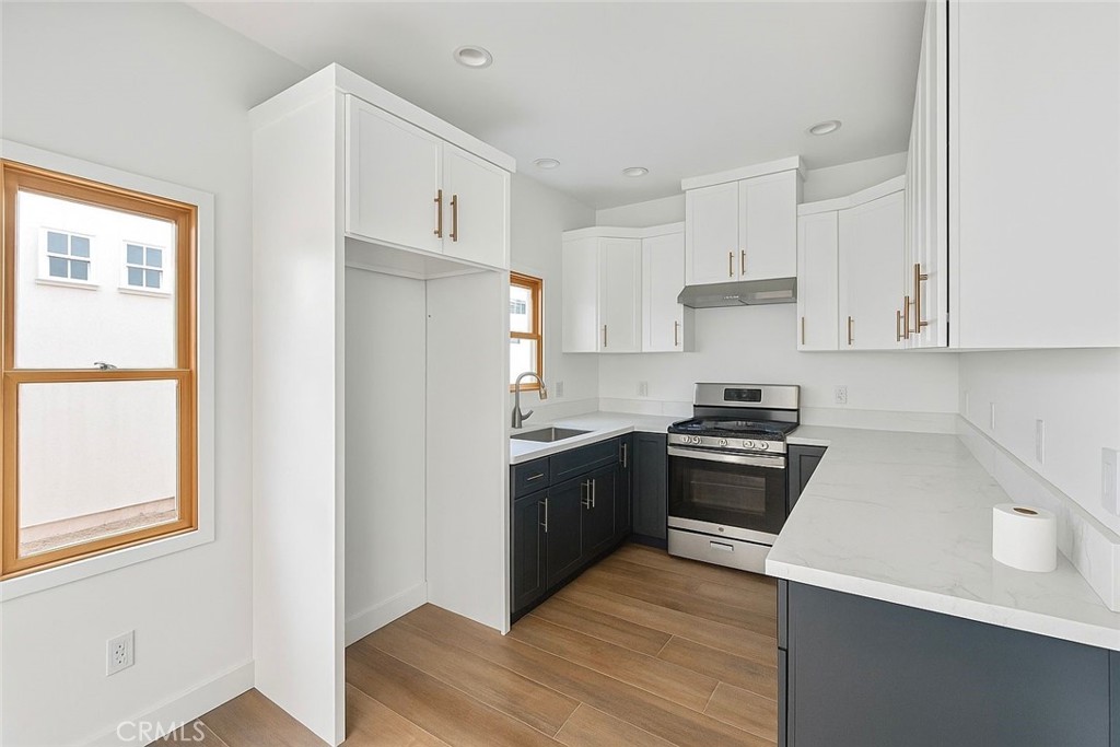 MLS #OC25260438 image #10