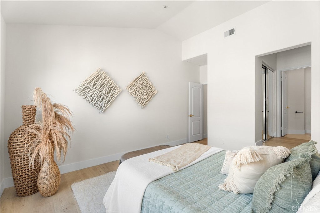 MLS #OC25260467 image #13