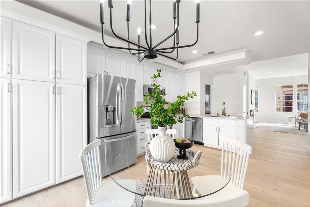 MLS #OC25260467 image #3