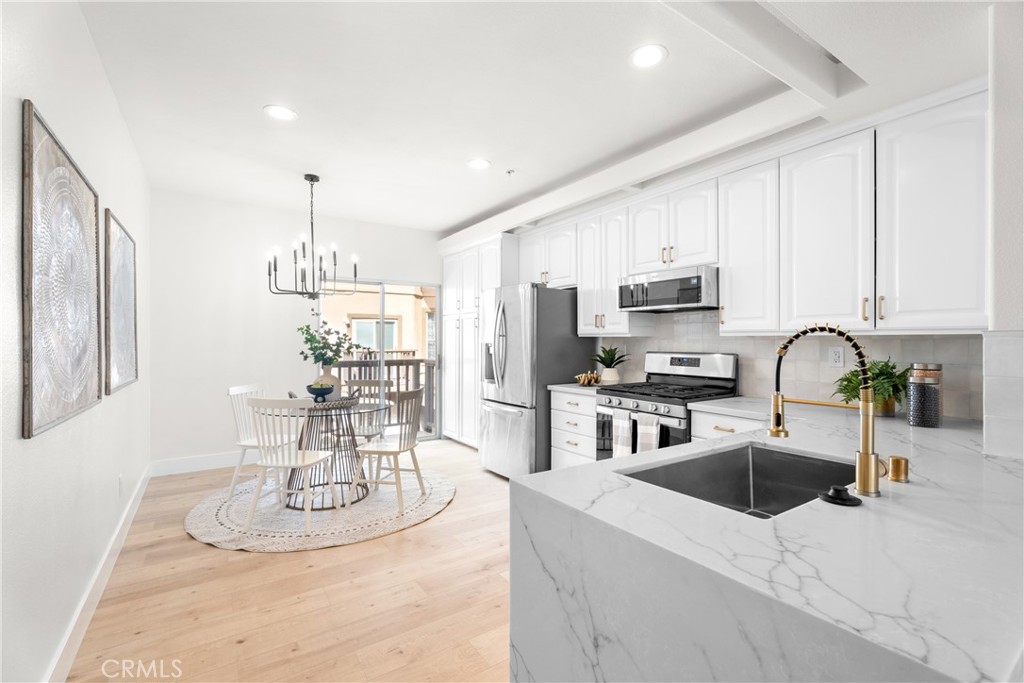 MLS #OC25260467 image #5