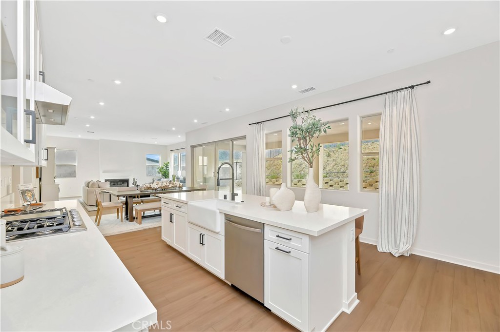 MLS #OC25260470 image #22