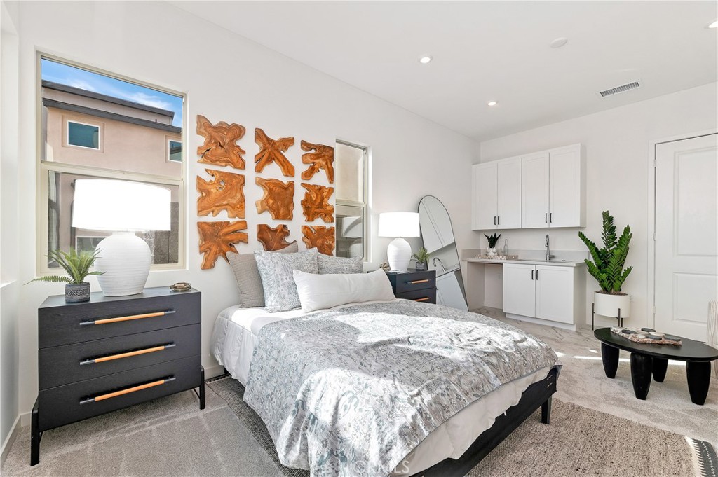 MLS #OC25260470 image #9