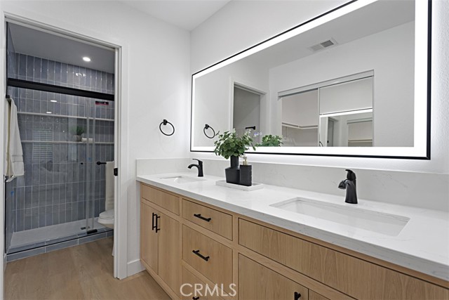 MLS #OC25260554 image #24