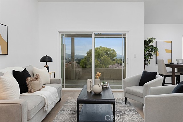 MLS #OC25260554 image #4