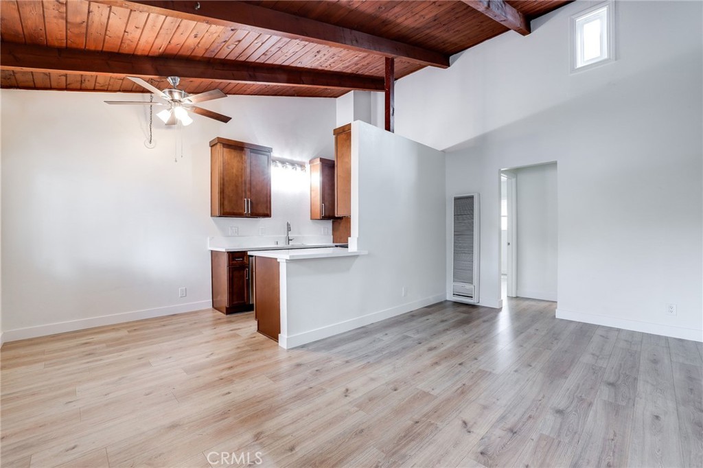 MLS #OC25260585 image #5