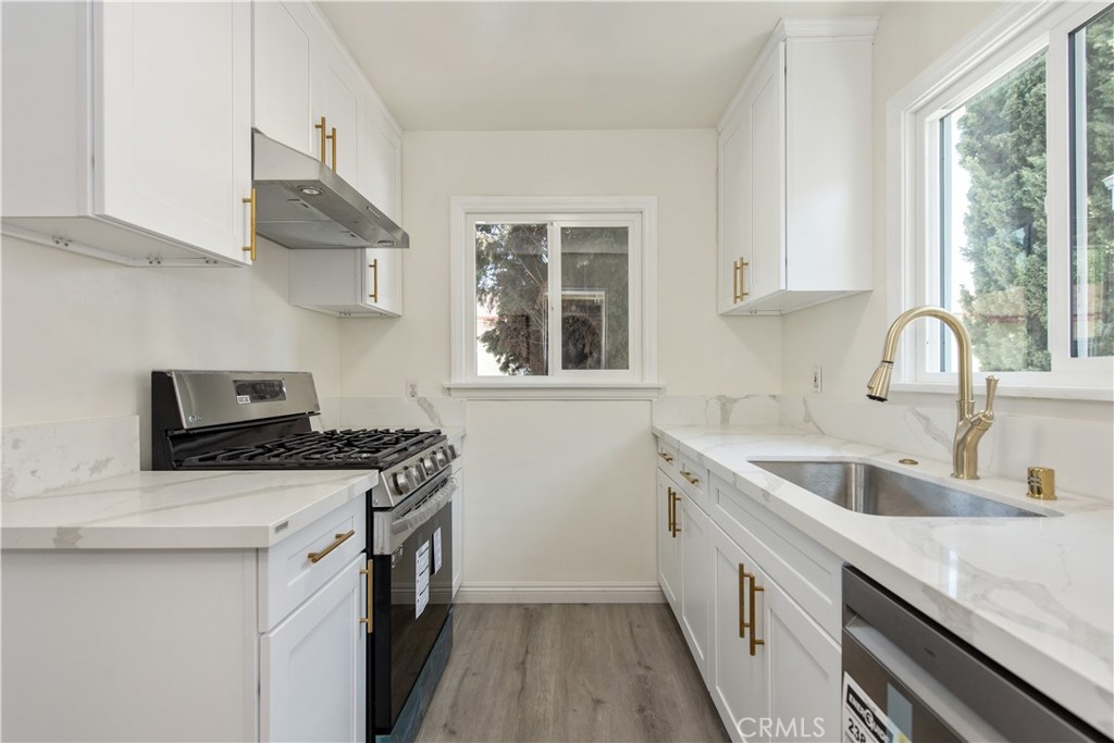 MLS #OC25260587 image #19