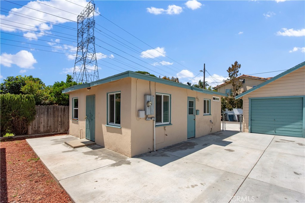 MLS #OC25260587 image #24