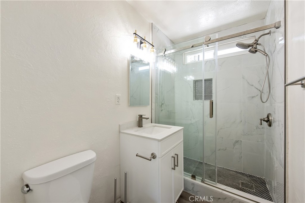 MLS #OC25260587 image #32