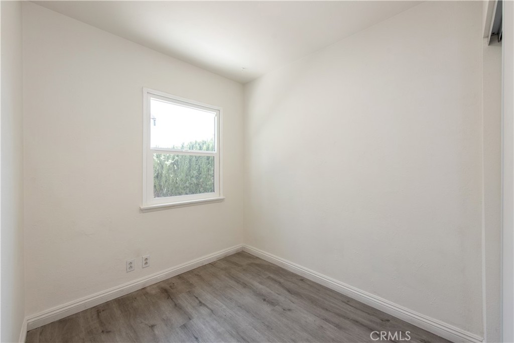 MLS #OC25260587 image #33