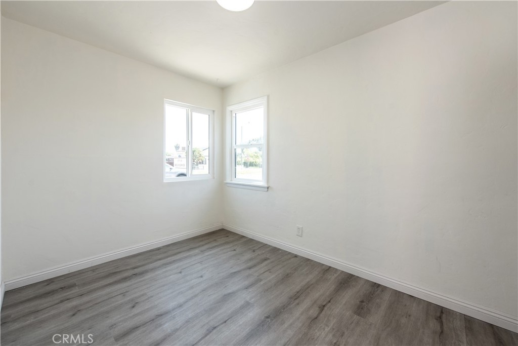 MLS #OC25260587 image #4