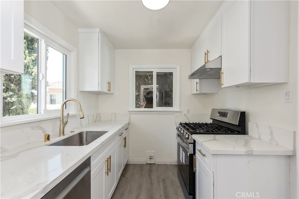 MLS #OC25260587 image #6