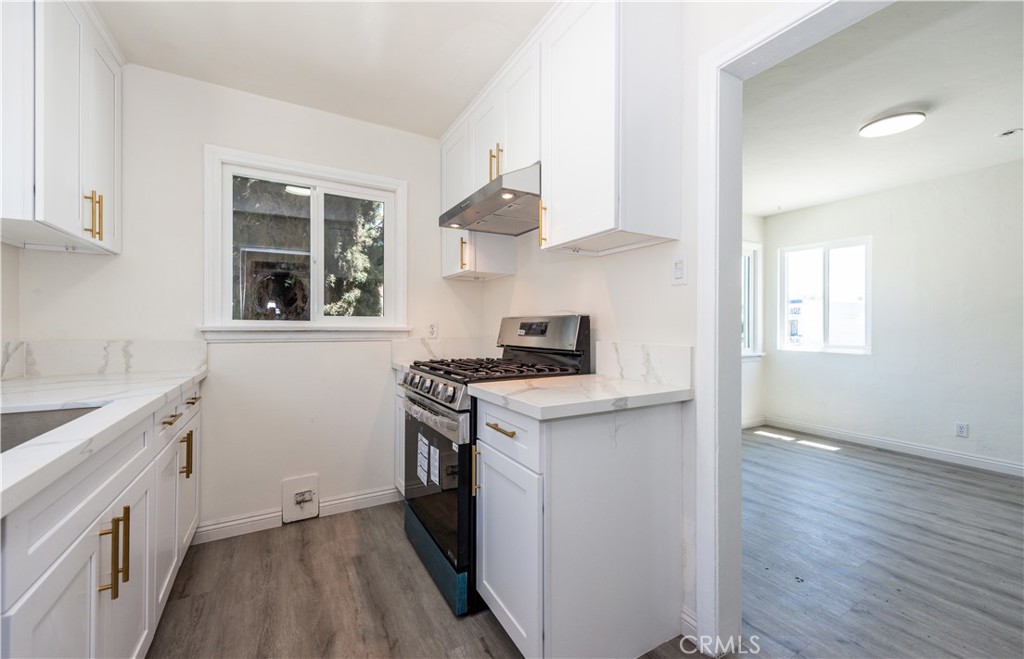 MLS #OC25260587 image #8