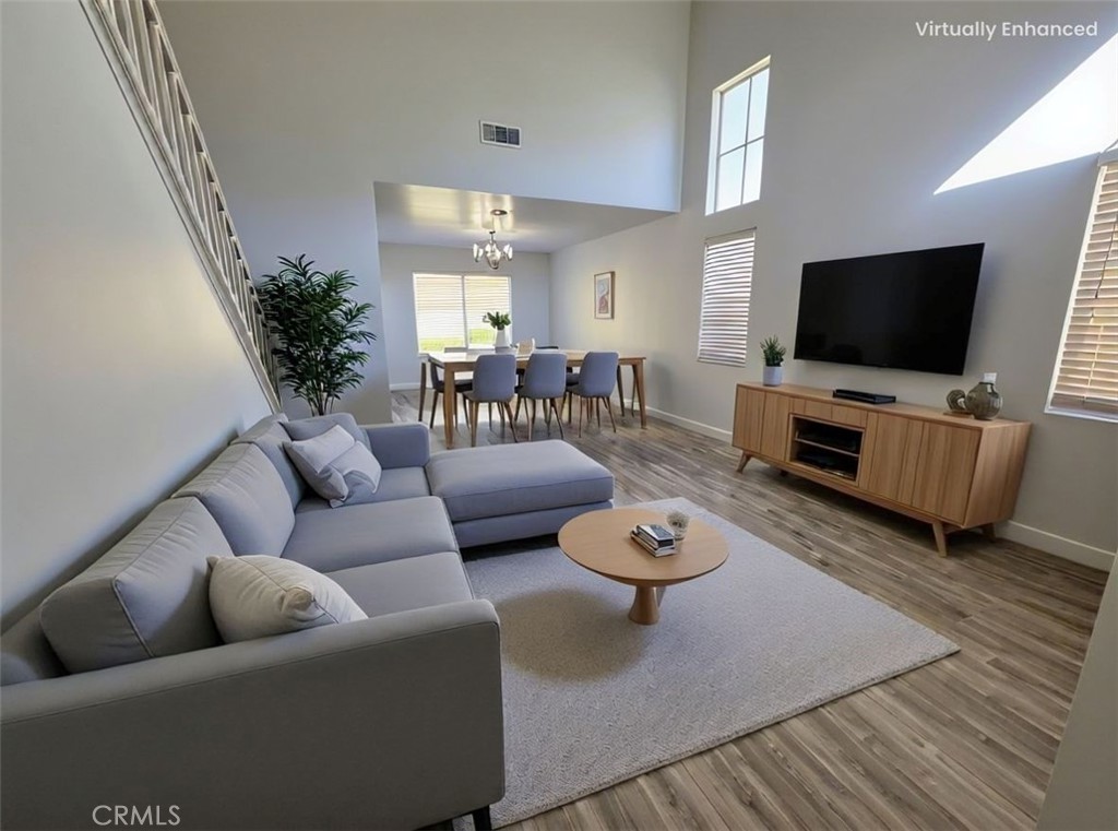 MLS #OC25260599 image #2