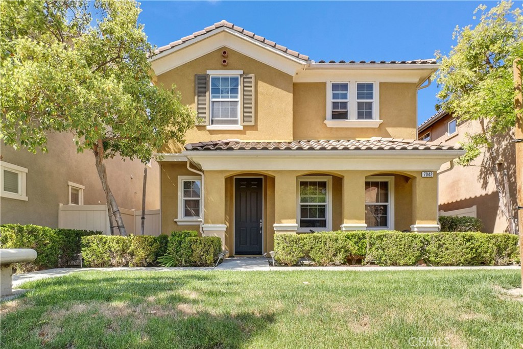 MLS #OC25260642 image #0