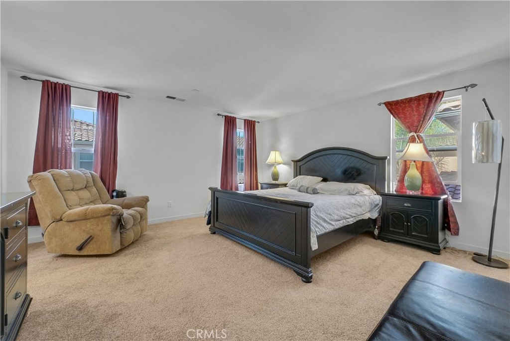 MLS #OC25260642 image #10