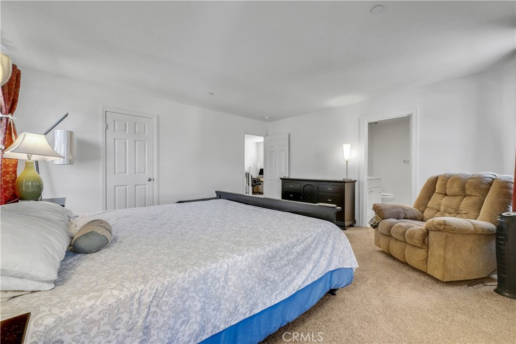 MLS #OC25260642 image #11