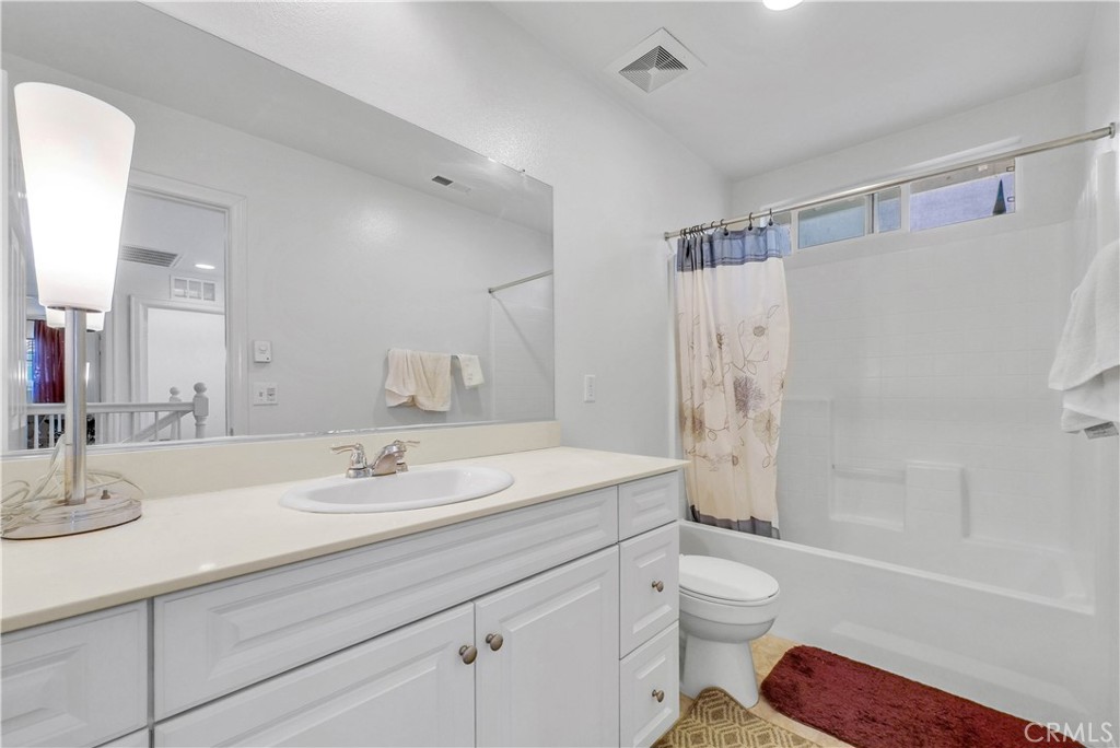 MLS #OC25260642 image #16