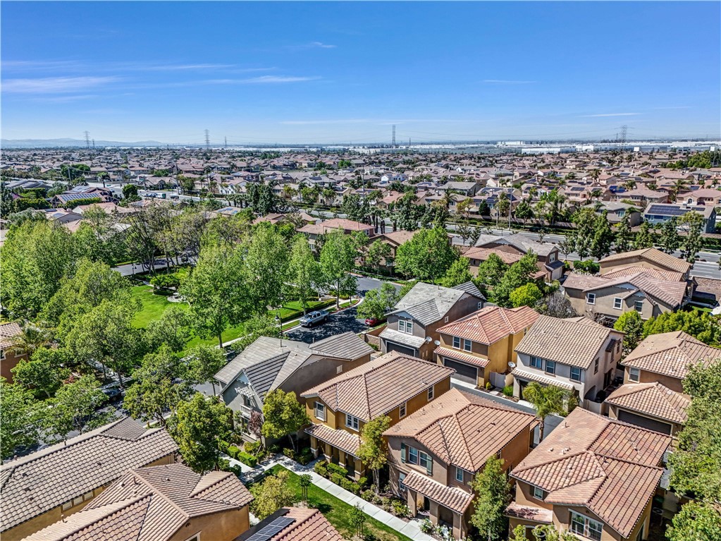 MLS #OC25260642 image #24