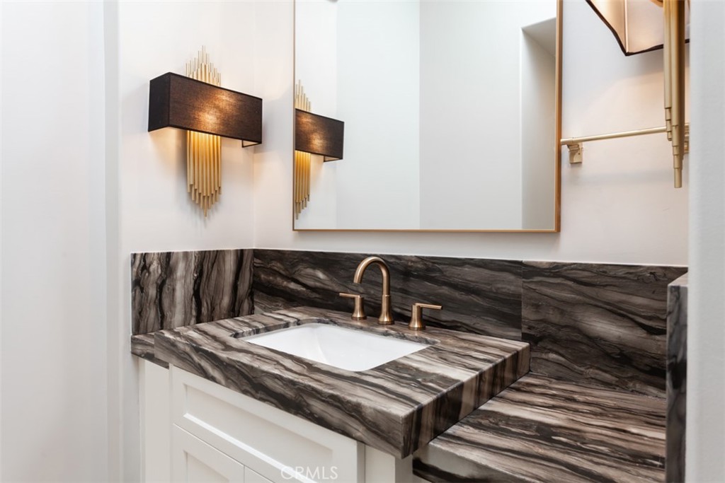 MLS #OC25260683 image #7