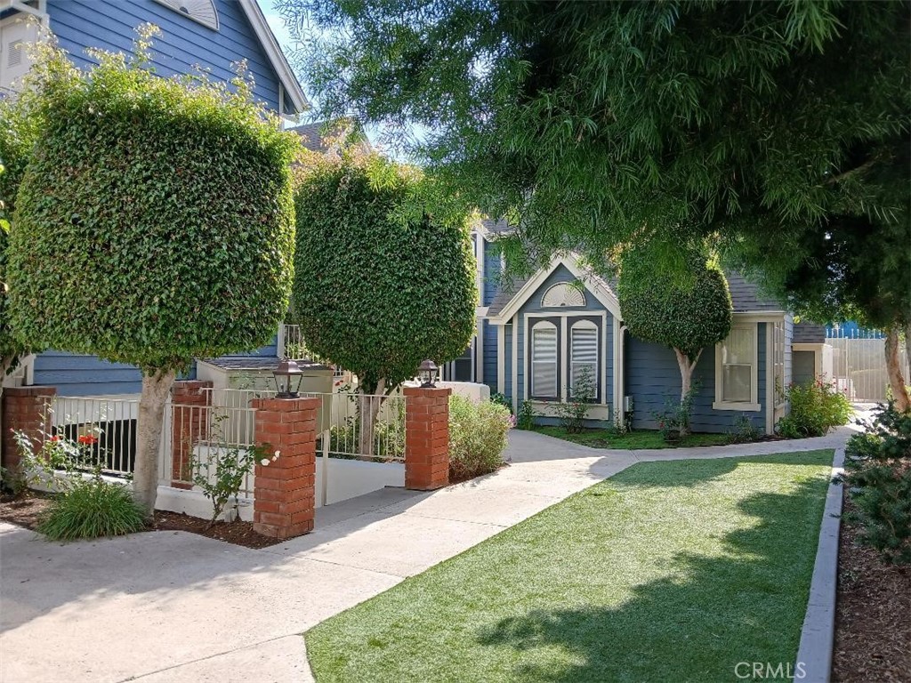 MLS #OC25260688 image #3