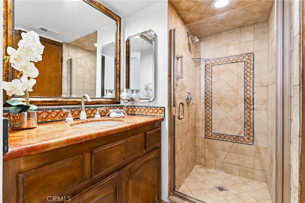 MLS #OC25260697 image #26