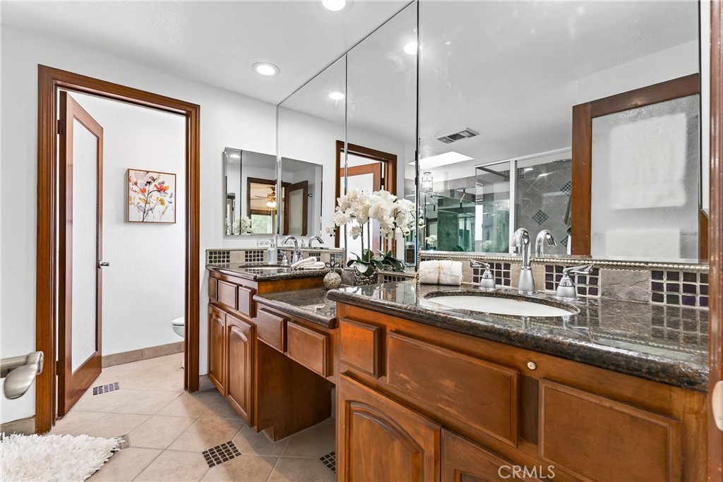 MLS #OC25260697 image #37