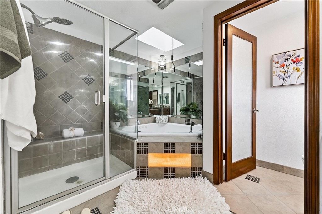 MLS #OC25260697 image #38