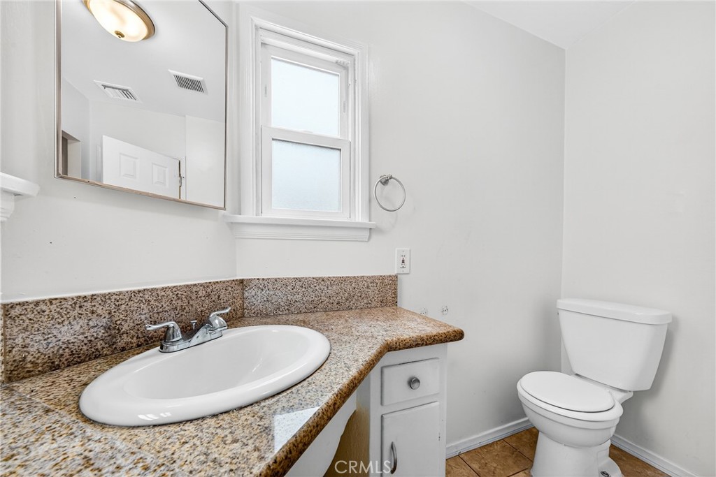 MLS #OC25260717 image #26