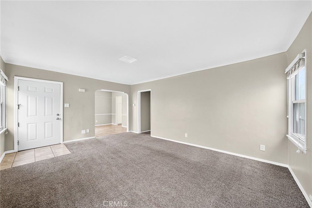 MLS #OC25260717 image #8