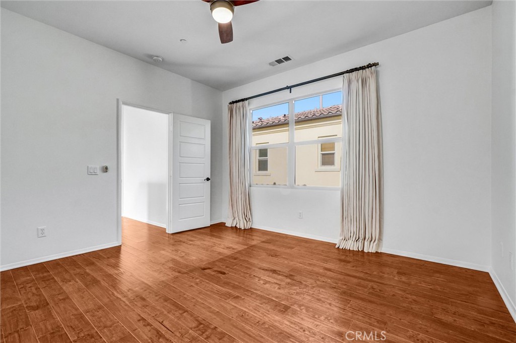 MLS #OC25260788 image #17