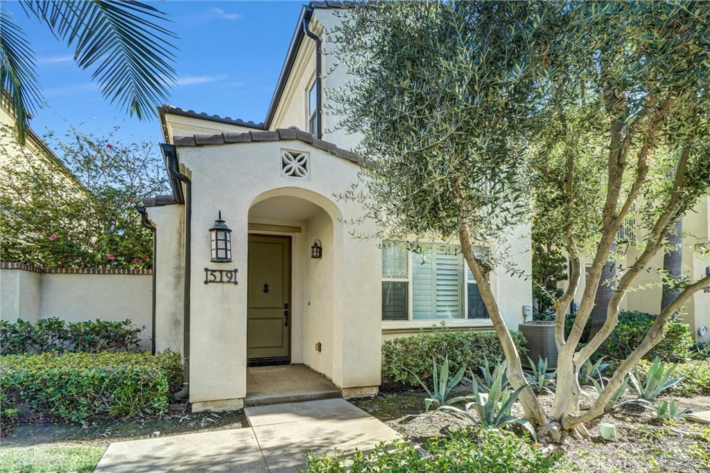 MLS #OC25260788 image #2