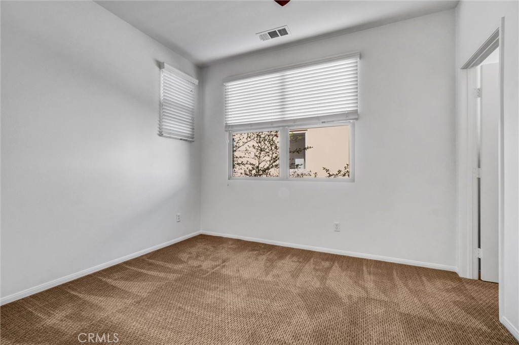 MLS #OC25260788 image #23