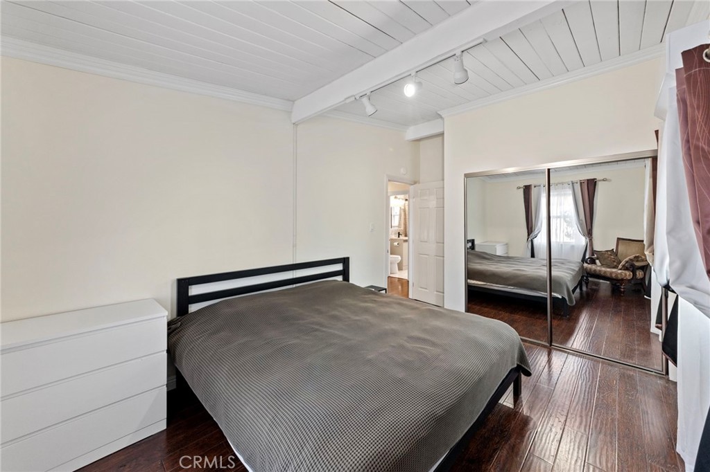 MLS #OC25260794 image #18