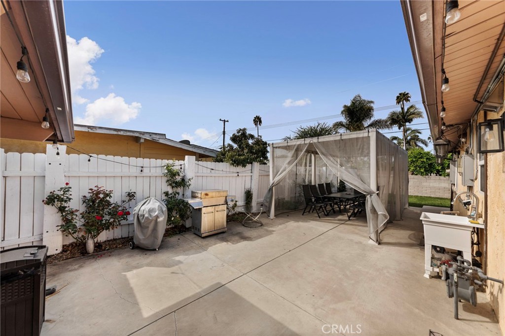 MLS #OC25260794 image #22