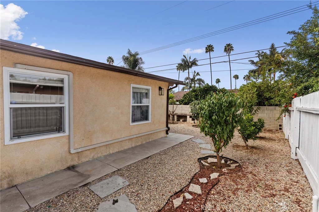 MLS #OC25260794 image #27