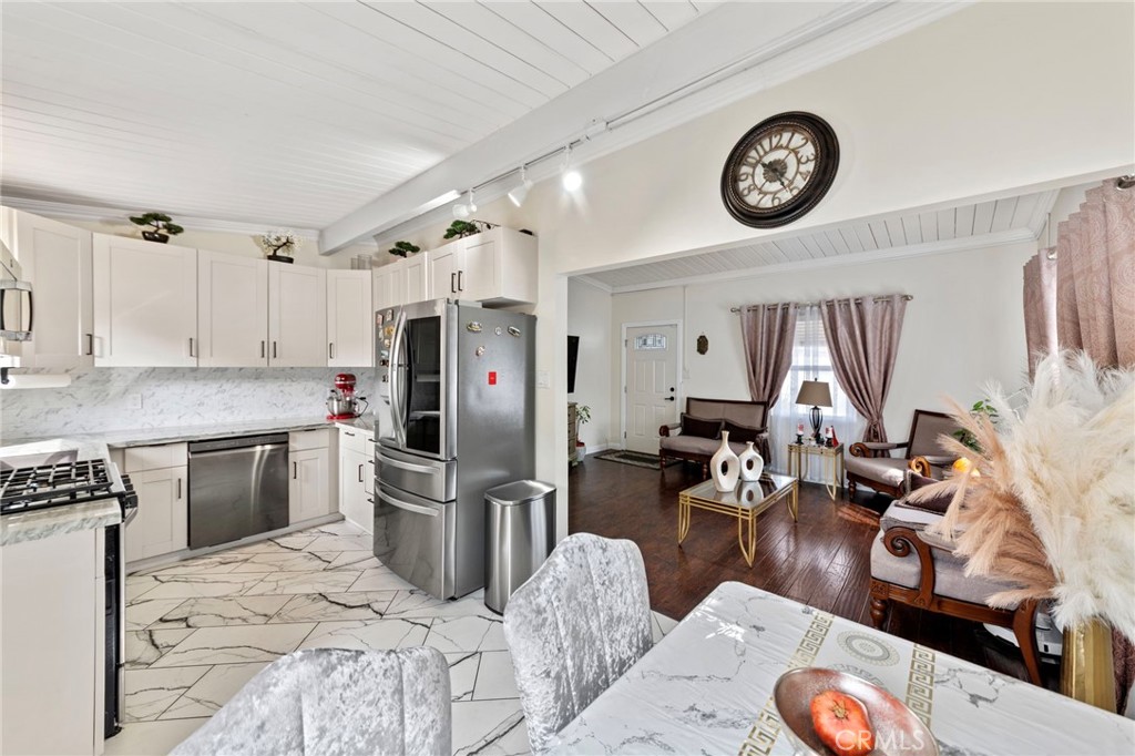 MLS #OC25260794 image #7