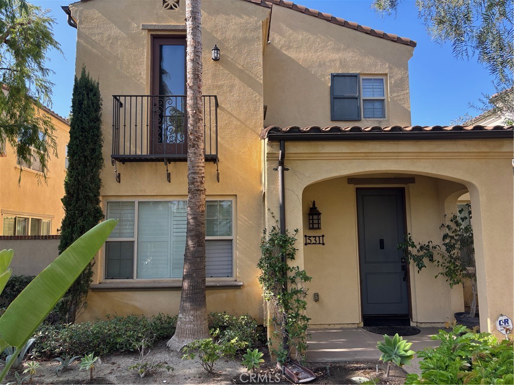 MLS #OC25260835 image #1